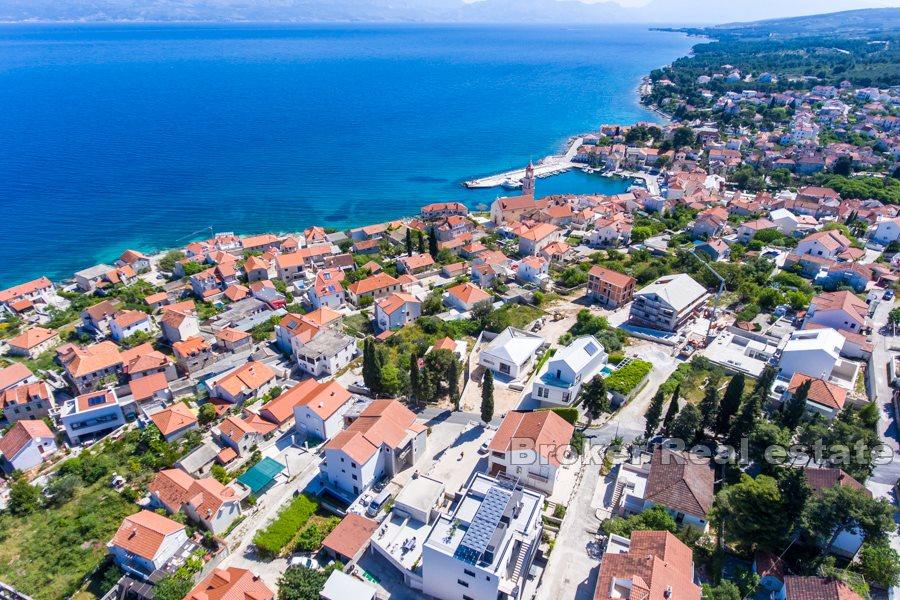 Kamena apartmanska kuća s pogledom na more