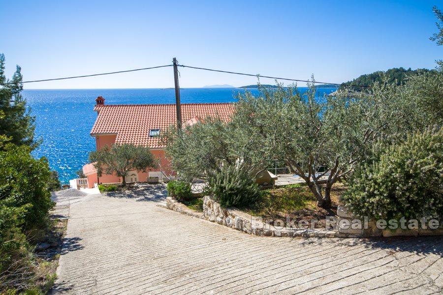 Frittliggende hus i tre etasjer