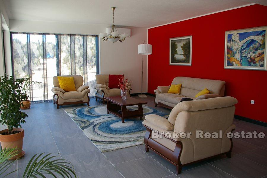 Luxury and modern villa, right by the sea