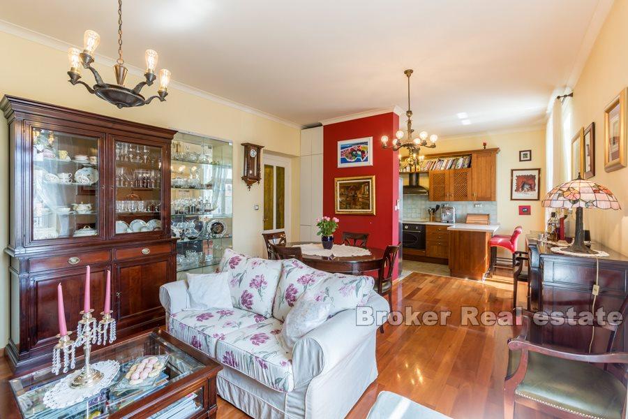 Luxus-Apartment mit 3 Schlafzimmern in der Nähe von Riva