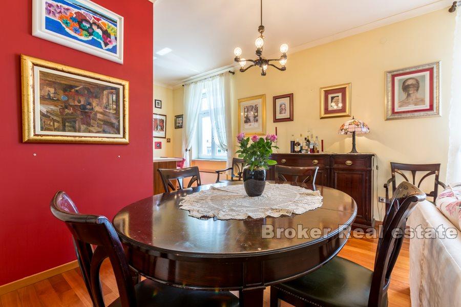 Luxury 3-bedroom apartment close to Riva