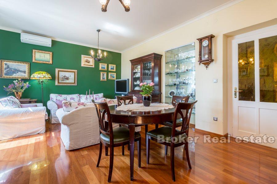 Luxury 3-bedroom apartment close to Riva