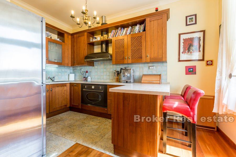 Luxus-Apartment mit 3 Schlafzimmern in der Nähe von Riva