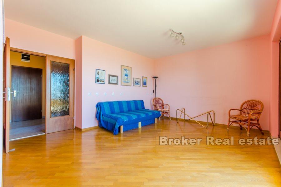 Meje - Appartement de trois chambres avec vue sur la mer