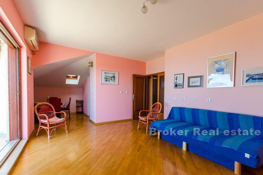 Meje - Appartement de trois chambres avec vue sur la mer