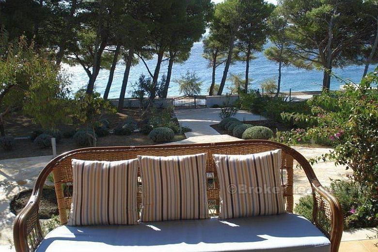 Beautiful villa, for sale