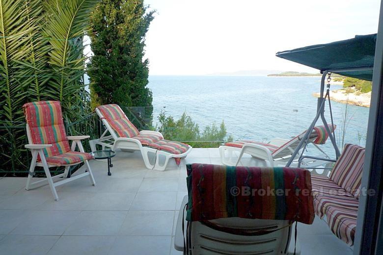 Samostojeća kaskadna kuća