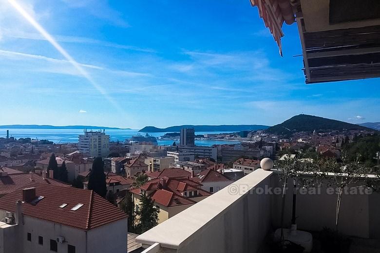 Penthouse, mit Blick auf die Stadt Split