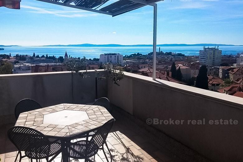 Gripe, Penthouse, with view of the city of Split