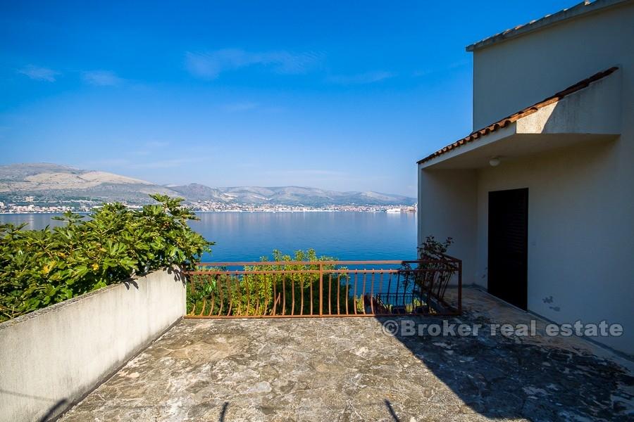 Das Hotel liegt in einer schönen und ruhigen Gegend am Pinienwald.