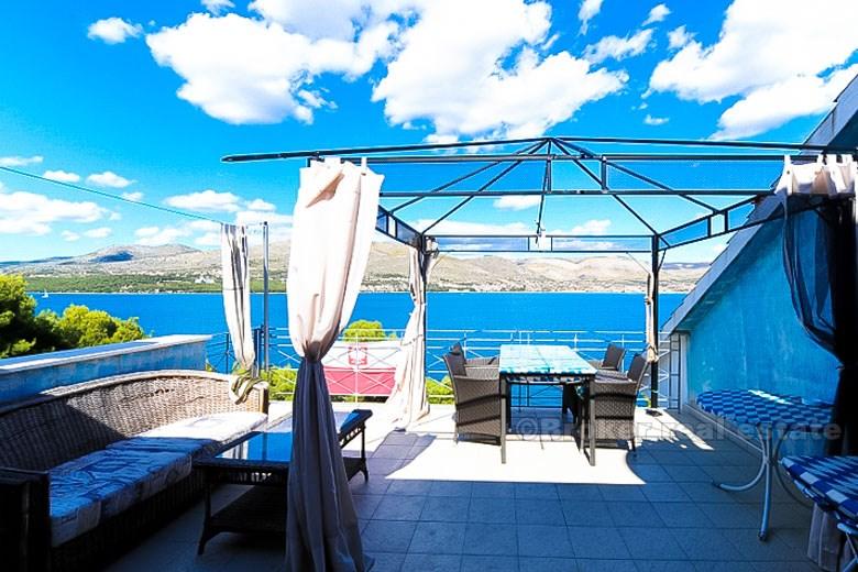 Villa en première rangée à la mer