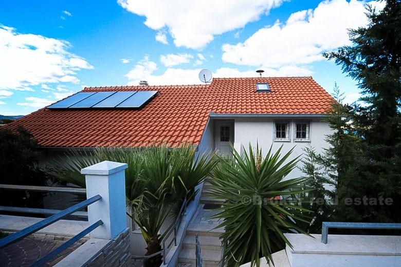 Villa in erster Reihe zum Meer