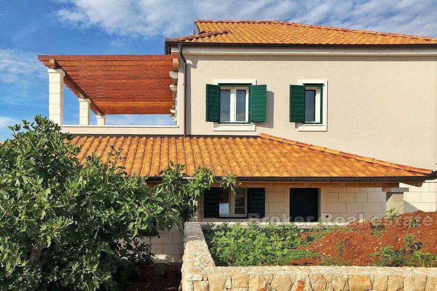 Villa con una bella vista sul mare