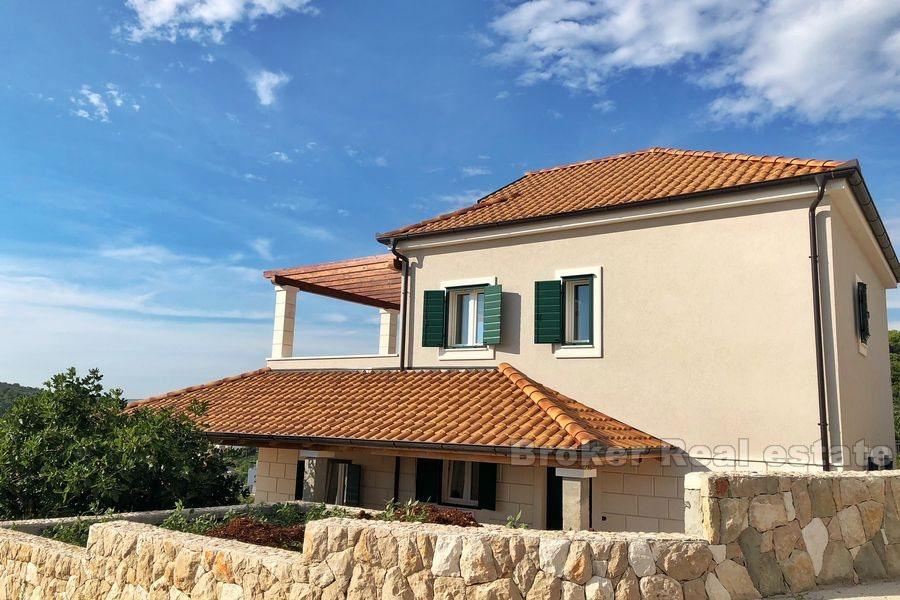 Villa con una bella vista sul mare