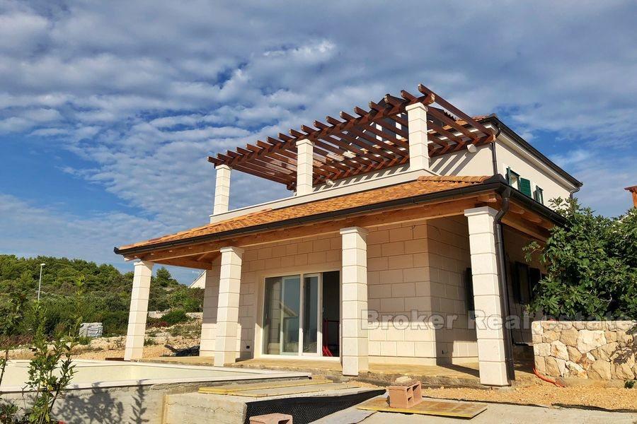 Вилла с красивым видом на море