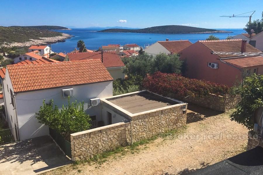 House with 4 apartments, for sale