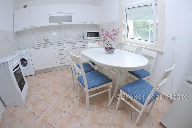 Newly built villa of 360m2