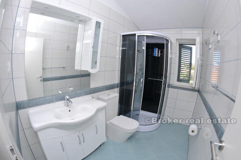 Villa di nuova costruzione di 360m2