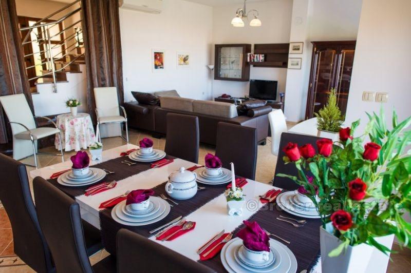 Vakker og luksuriøs villa 200m fra sjøen, til salgs