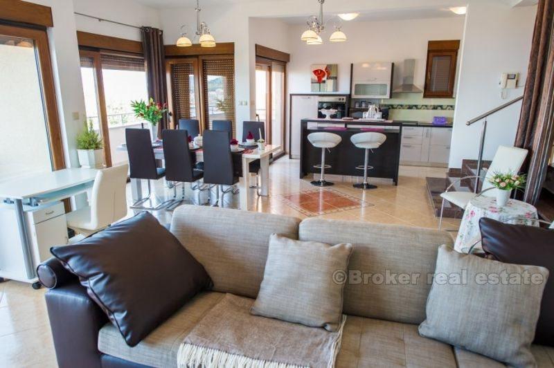 Belle et luxueuse villa à 200m de la mer, à vendre