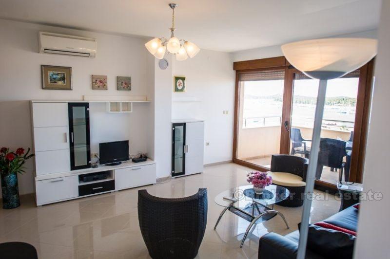 Schöne und luxuriöse Villa 200m vom Meer entfernt, zum Verkauf