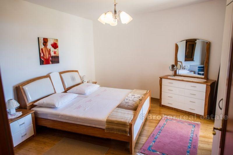 Prekrasna i luksuzna vila 200m od mora, na prodaju