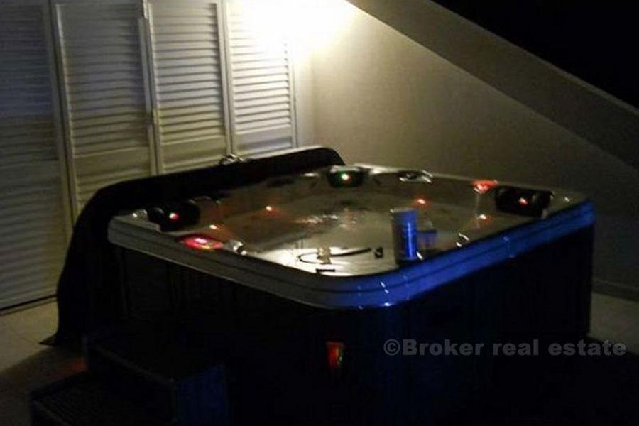 Vila 280m2 na pozemku 521m2, na prodej