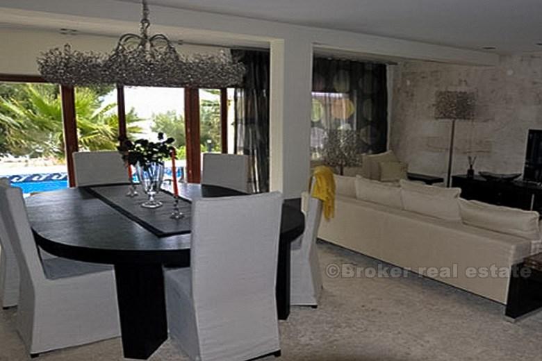 Fantastische Villa am Meer, zum Verkauf