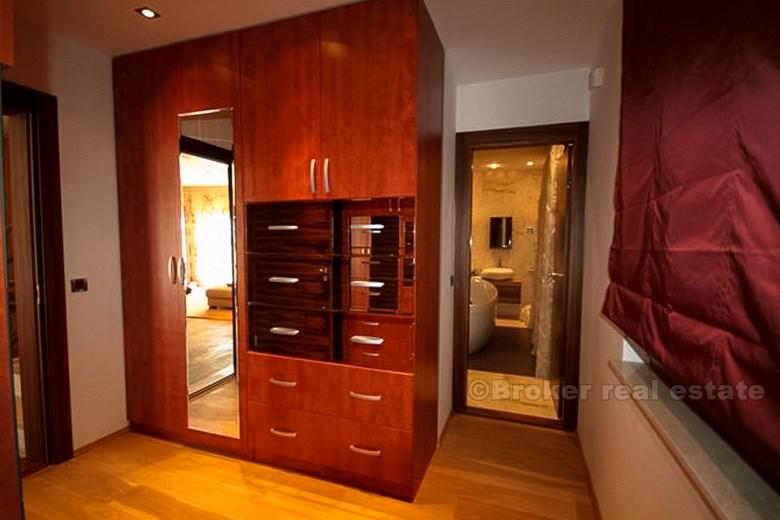 Fantastique villa à la mer, à vendre