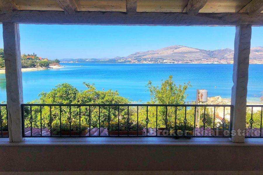 First row to the sea, with swimming pool, for sale