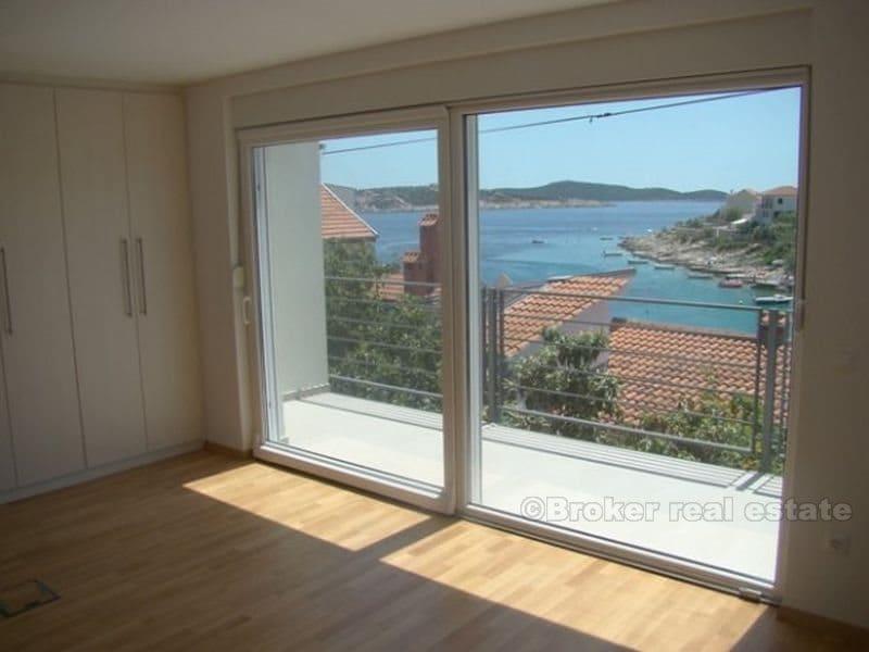 Haus, 2. Reihe vom Meer