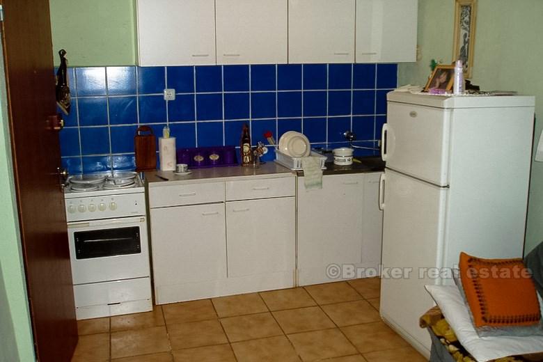 Steinhaus, zum Verkauf