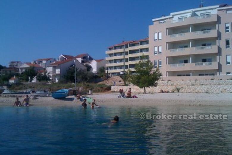 Lägenheter med två sovrum, vid havet, till salu