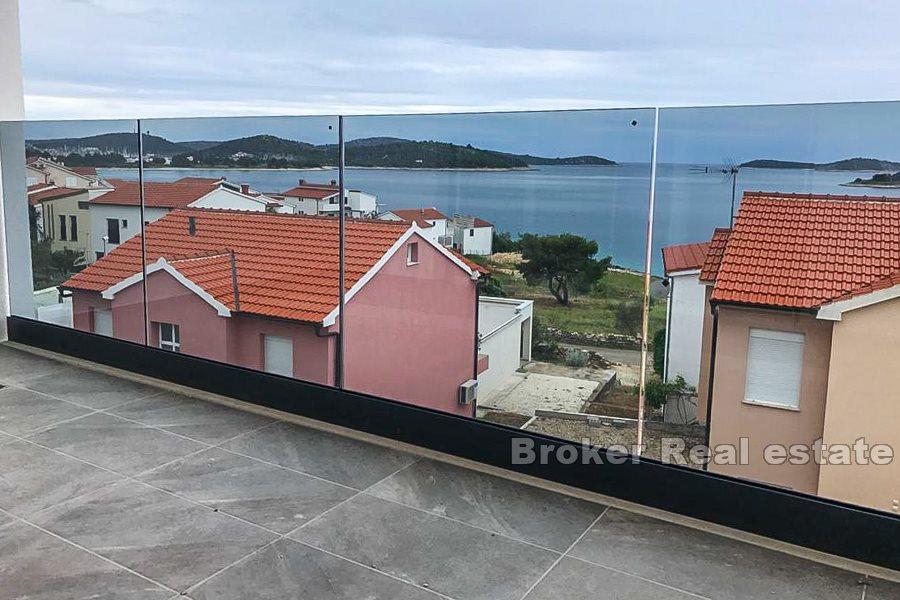 Квартиры в новостройке, 130 м от моря, продажа
