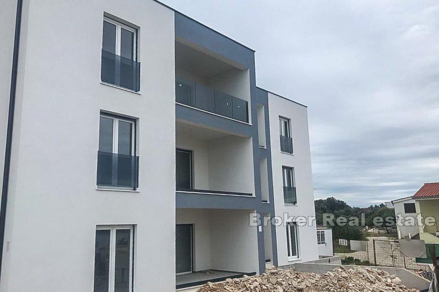 Квартиры в новостройке, 130 м от моря, продажа