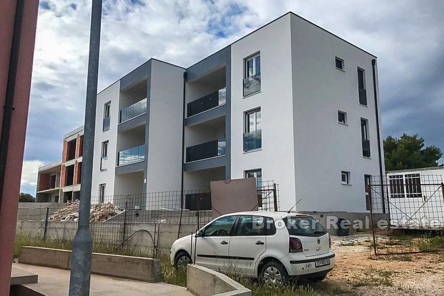 Квартиры в новостройке, 130 м от моря, продажа