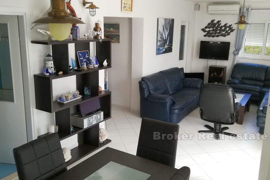 Maison en première rangée de la mer