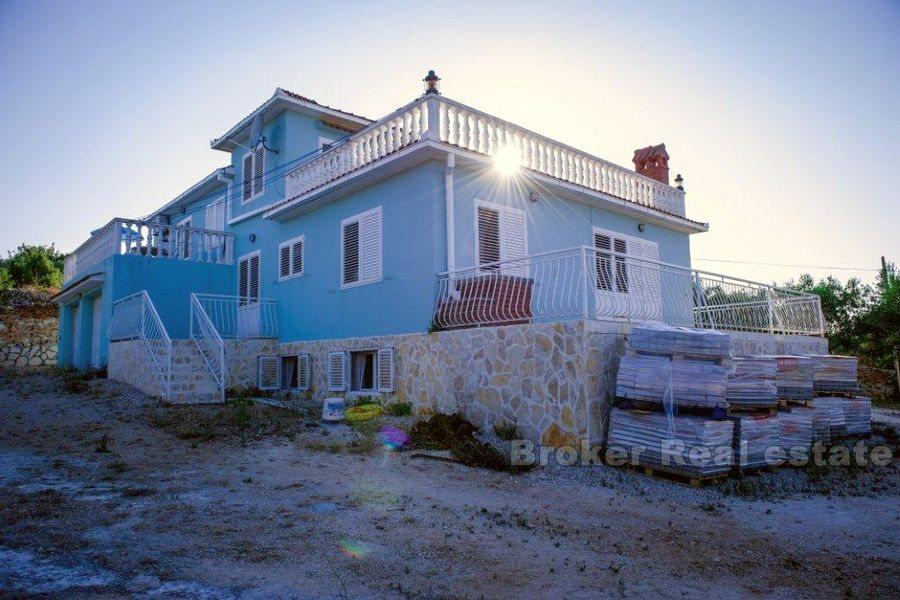 Das Haus in zweiter Reihe vom Meer