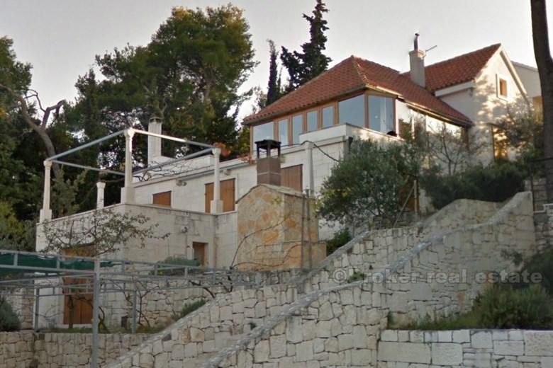 Sehr attraktives Steinhaus, zum Verkauf