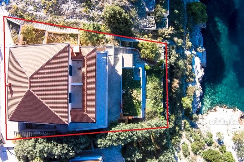 Maison nouvellement construite, à vendre