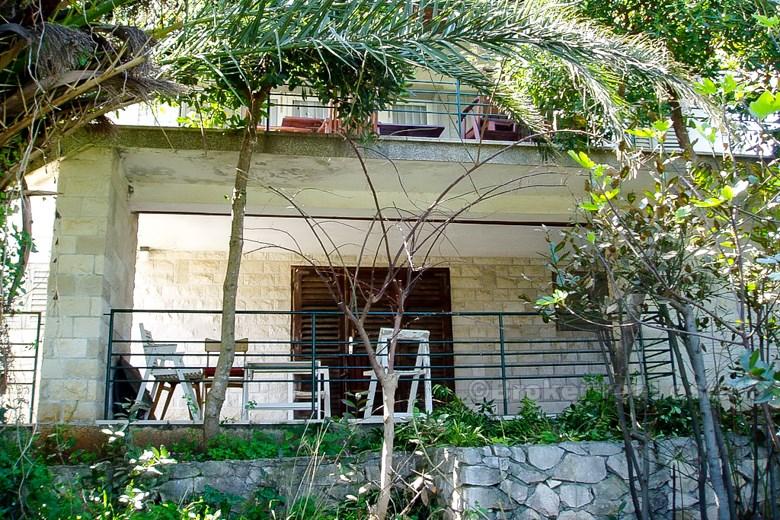 Двухэтажный дом, на продажу