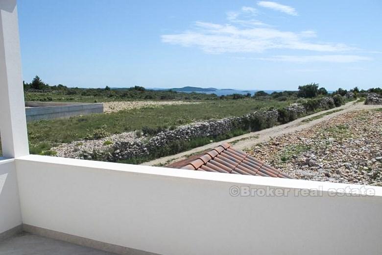 Villa con piscina, a 200m dal mare