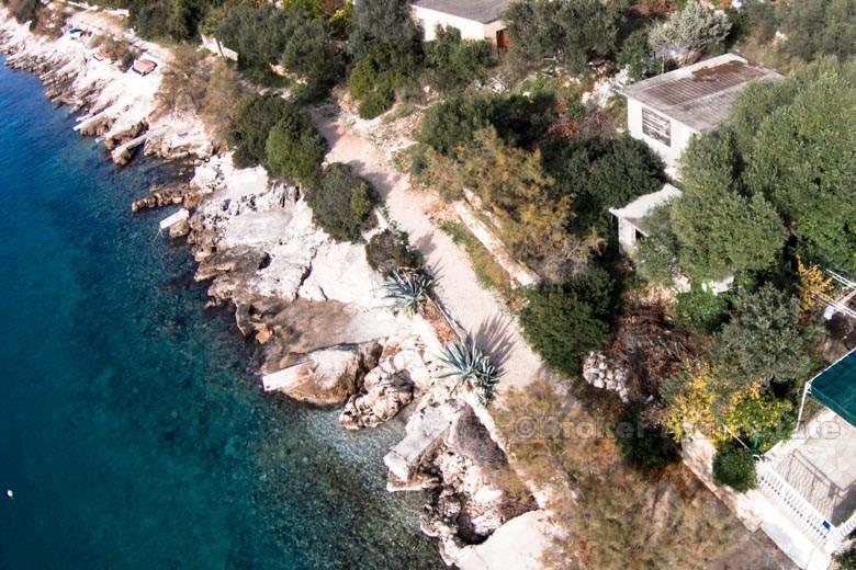Haus in der 1. Reihe auf dem Meer,