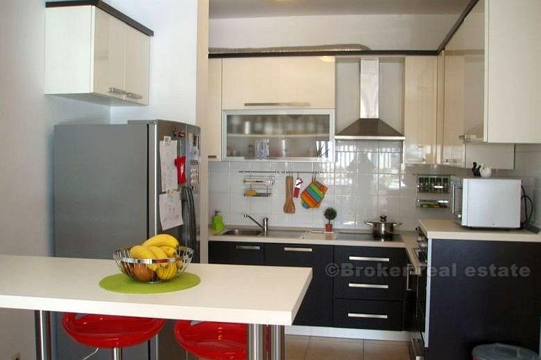 Appartement luxueusement meublé à la mer