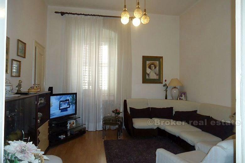 Three bedroom apartment in the city center