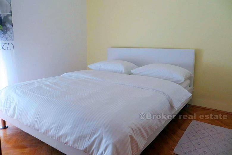 Appartement de trois chambres