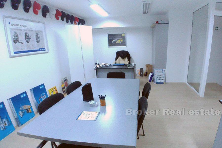 Bol, espace d'affaires de 100m2 et entrepôt de 140m2, à vendre