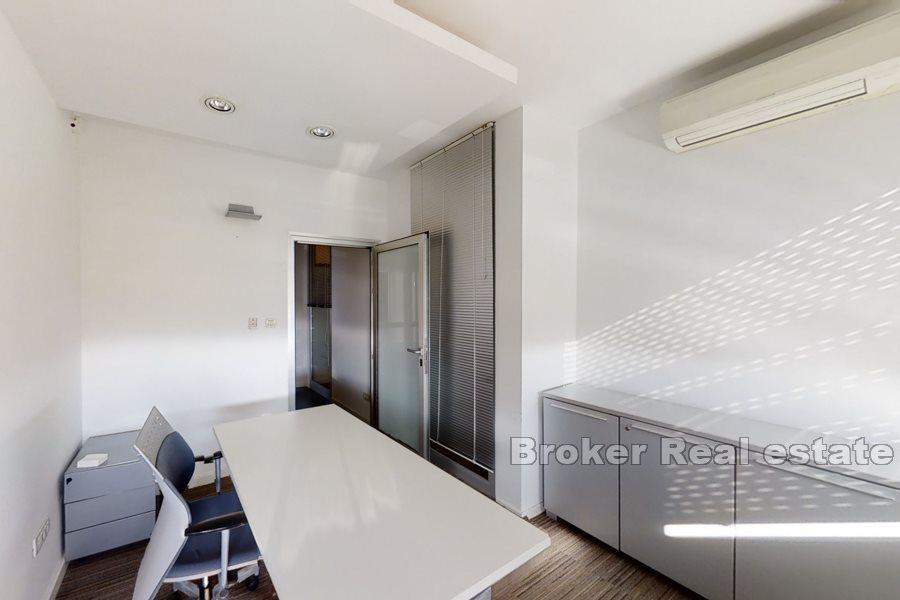 Office space in a business building, for rent