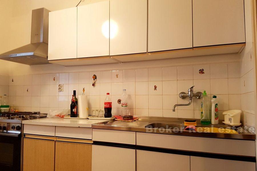 Bol, Wohnung mit zwei Schlafzimmern, zu verkaufen