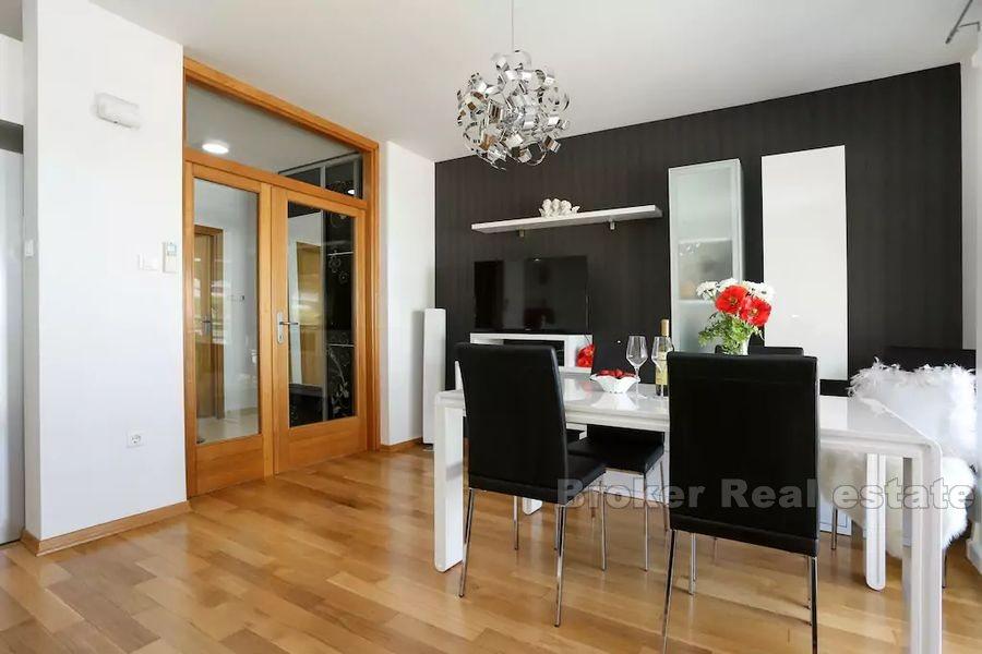 Pazdigrad, appartement de deux chambres, à vendre